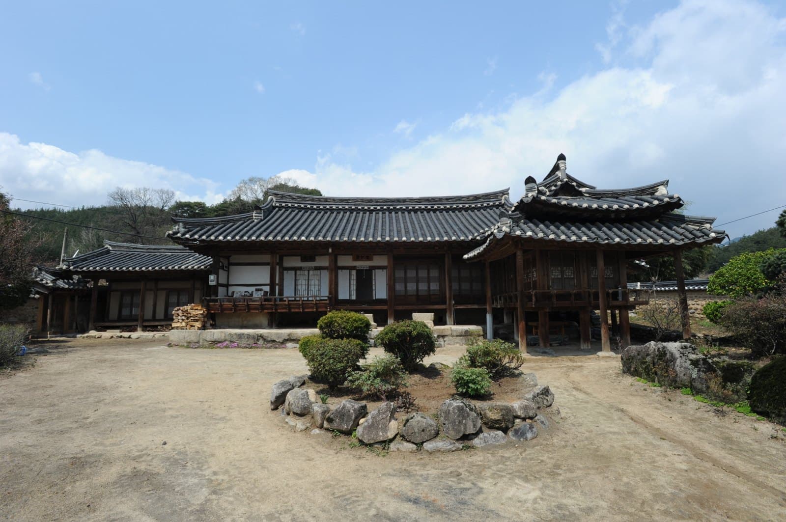 동계 정온 고택 — 거창 동계 종택(촬영:문화재청)