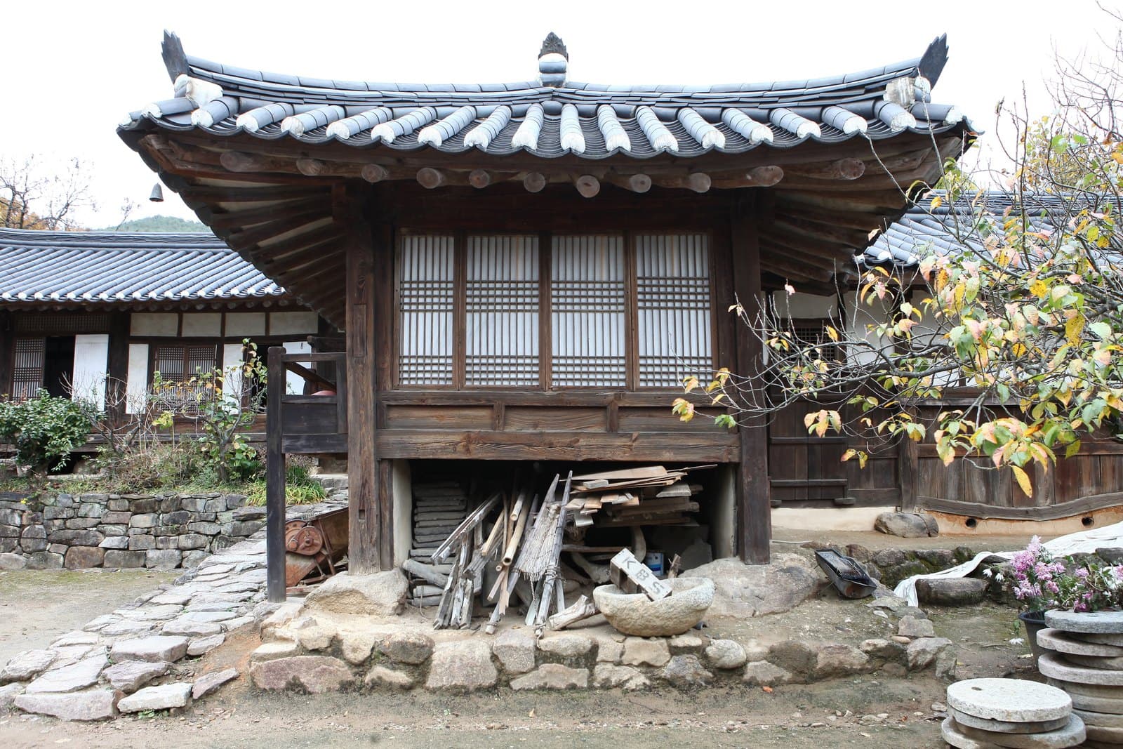 운조루 고택 — 구례 운조루 고택_큰사랑채 (촬영년도 : 2015년)