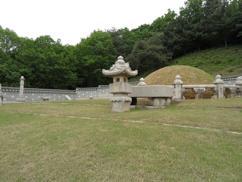 서오릉 — 홍릉 전경