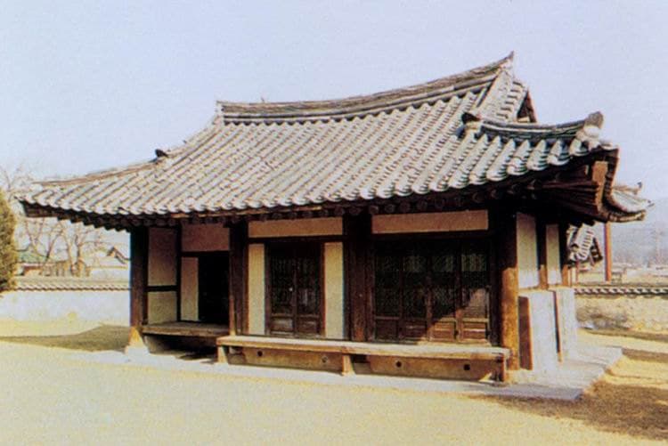 용연서원 — 용연서원강당