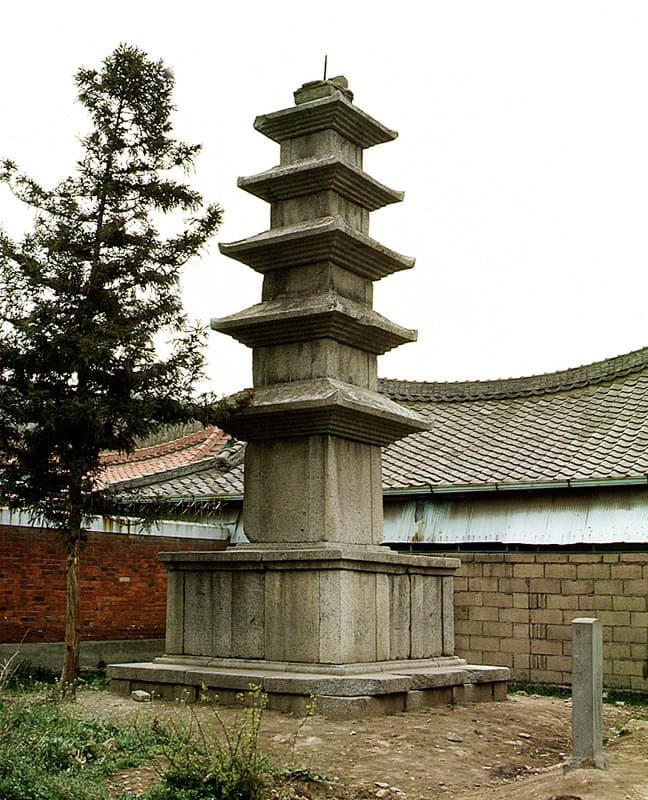 지산동 오층석탑 — 광주 지산동 오층석탑 — 광주 지산동 오층석탑