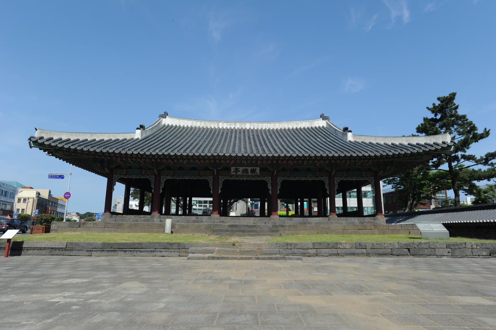 관덕정 — 제주 관덕정 (촬영:문화재청)